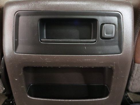 Used 2018 Chevrolet Silverado 1500 High Country AWD/4WD image 57