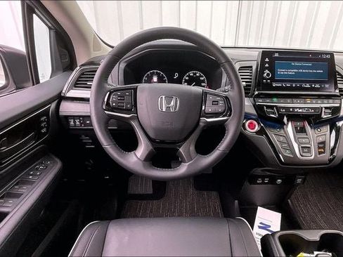 Certified 2026 Honda Odyssey Touring image 5
