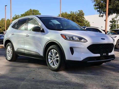 Used 2022 Ford Escape SE w/ Convenience Package AWD/4WD image 2