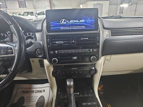 Used 2023 Lexus GX 460 Premium image 21