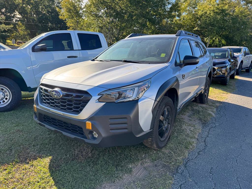 Used 2022 Subaru Outback Wilderness w/ Wilderness Package AWD/4WD image 10