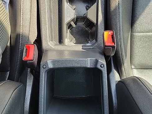 Used 2020 Volkswagen Tiguan SE w/ Panoramic Sunroof Package image 11