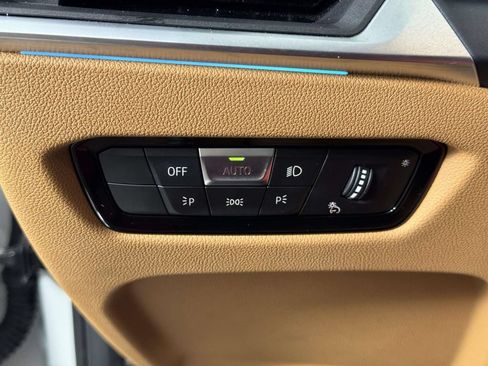 Used 2023 BMW 330i xDrive Sedan w/ Driving Assistance Package AWD/4WD image 19