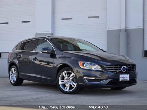 Used 2015 Volvo V60 T5 Premier image 1