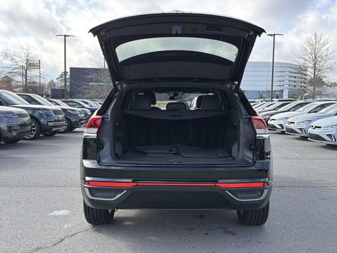 Used 2020 Volkswagen Atlas Cross Sport SEL image 13