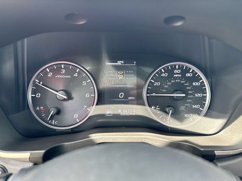 Used 2024 Subaru Ascent Limited w/ Technology Package AWD/4WD image 12