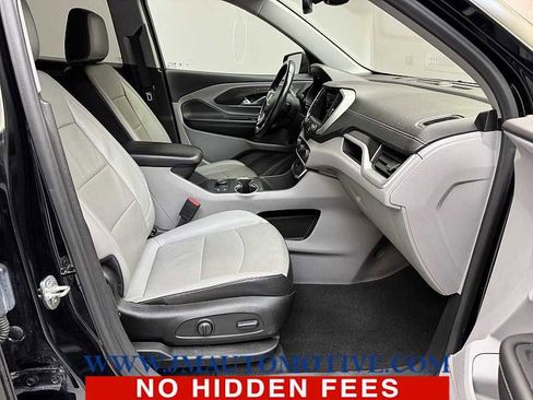 Used 2022 GMC Terrain SLT image 19