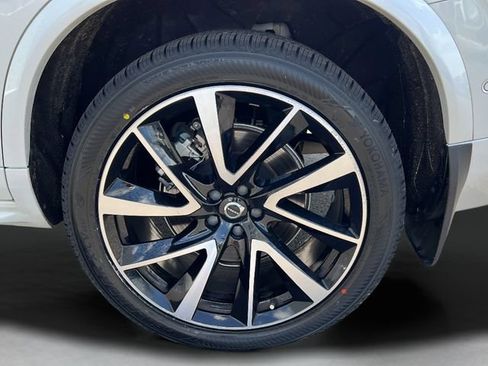 Certified 2023 Volvo XC90 B6 Plus w/ Protection Package Premier AWD/4WD image 27