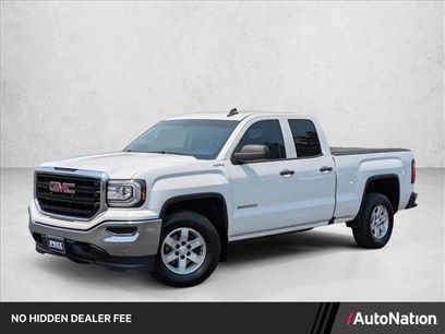 Used 2017 GMC Sierra 1500 4x4 Double Cab w/ Sierra Convenience Package