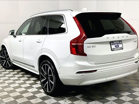 Used 2024 Volvo XC90 B6 Plus w/ Protection Package Premier image 11