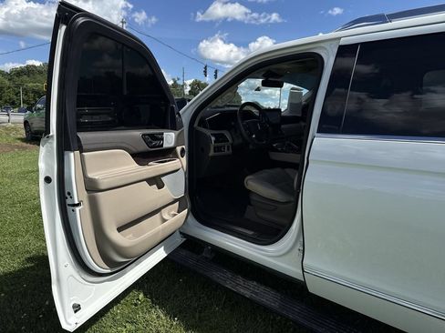 Used 2024 Lincoln Navigator L Reserve AWD/4WD image 35