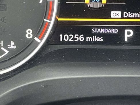 Used 2025 Nissan Rogue SV w/ SV Premium Package image 40