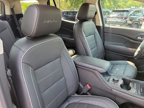 Used 2020 GMC Acadia Denali w/ Denali Ultimate Package AWD/4WD image 18