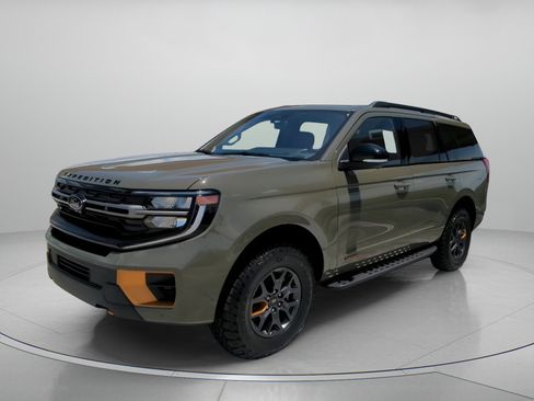 Used 2025 Ford Expedition Tremor AWD/4WD image 13