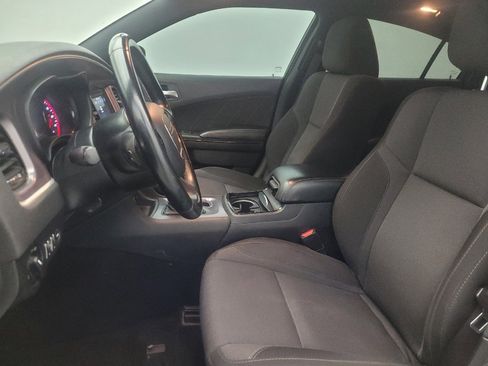 Used 2020 Dodge Charger SXT w/ Blacktop Package image 17