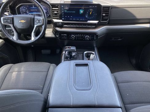Used 2022 Chevrolet Silverado 1500 LT w/ Z71 Off-Road Package AWD/4WD image 15