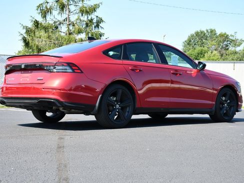 Used 2024 Honda Accord Sport image 7