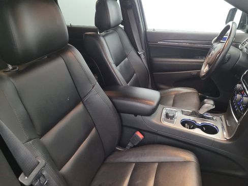 Used 2020 Jeep Grand Cherokee Limited image 21