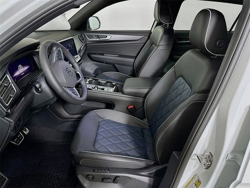 New 2025 Volkswagen Atlas Cross Sport SEL Premium R-Line image 8