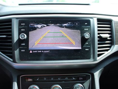 Used 2018 Volkswagen Atlas SE FWD image 18