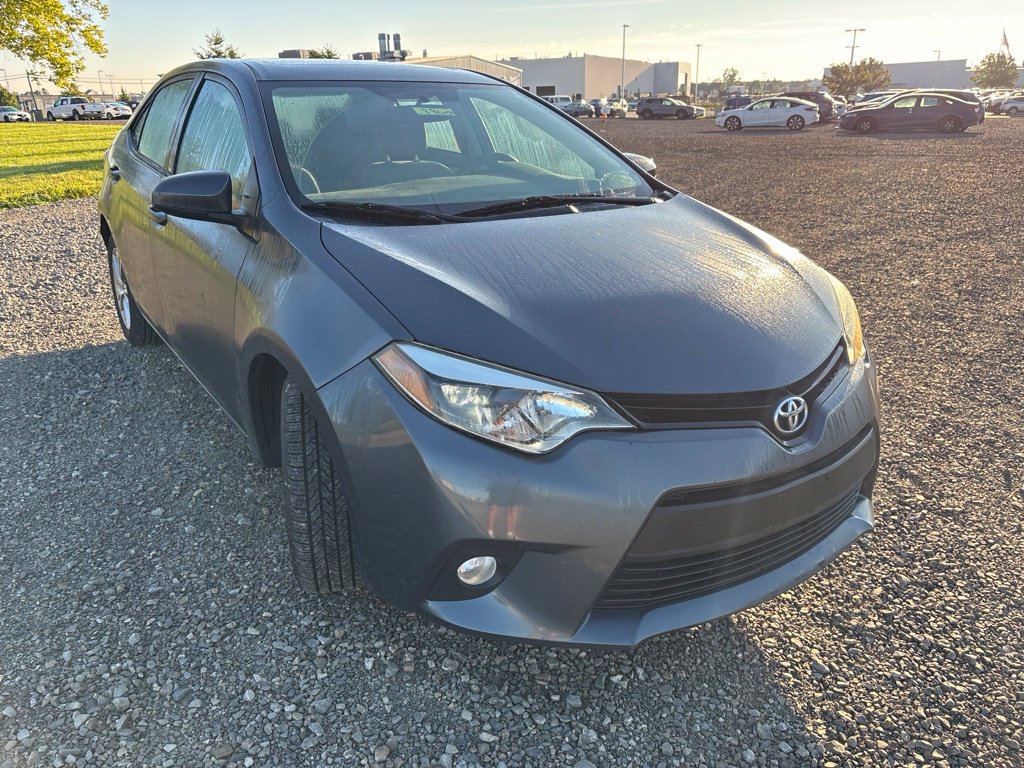 Used 2014 Toyota Corolla LE FWD image 12