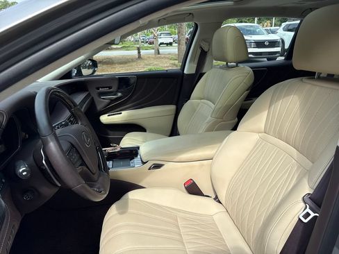 Used 2018 Lexus LS 500 w/ Interior Upgrade Package RWD image 4