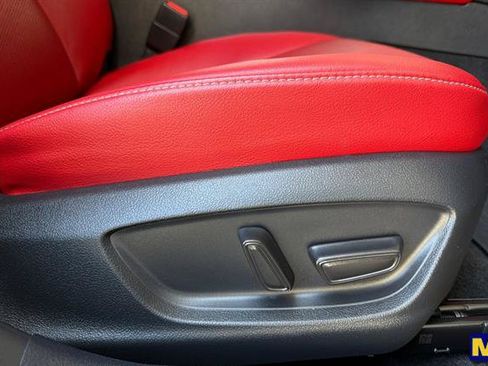 Used 2022 Toyota Camry XSE FWD image 21