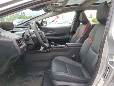 Used 2024 Toyota Prius Prime Premium w/ Advanced Technology Package FWD image 16