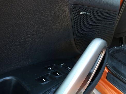 Used 2016 Hyundai Veloster Turbo image 18