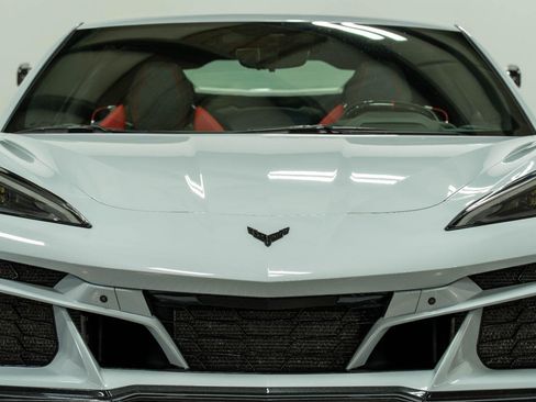Used 2023 Chevrolet Corvette Z06 w/ Z07 Performance Package RWD image 16