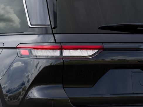 New 2025 Jeep Grand Cherokee Laredo X image 27