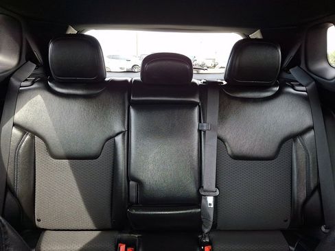 Used 2023 Jeep Compass Latitude image 20