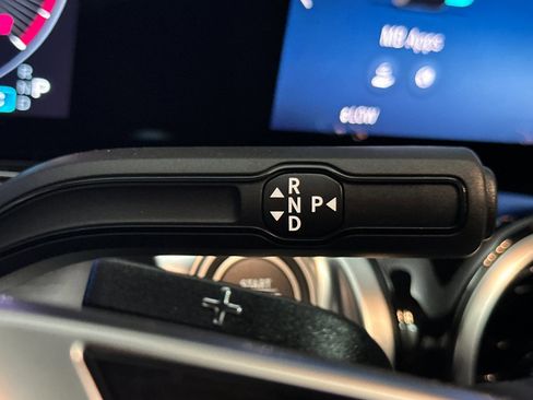 Used 2026 Mercedes-Benz GLB 250 image 17