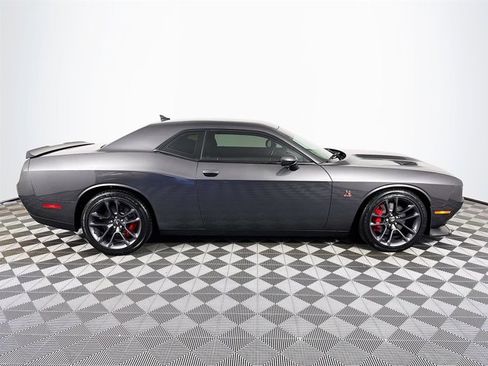Used 2022 Dodge Challenger R/T Scat Pack image 5