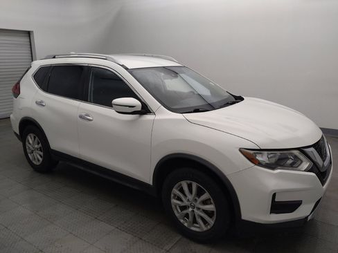 Used 2020 Nissan Rogue SV FWD image 11