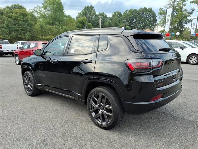 Used 2025 Jeep Compass Limited w/ High Altitude Package AWD/4WD image 8