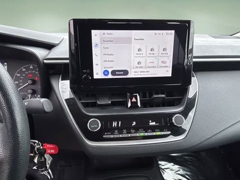 Used 2023 Toyota Corolla LE image 25