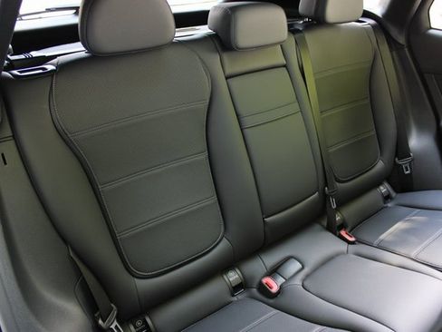 Used 2024 Mercedes-Benz GLC 300 image 15