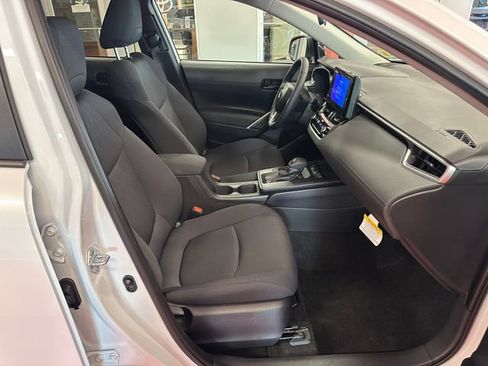 Certified 2026 Toyota Corolla Cross LE w/ Moonroof Package AWD/4WD image 16