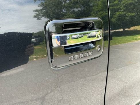 Used 2010 Ford F150 Lariat AWD/4WD image 26