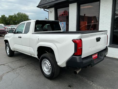 Used 2024 Toyota Tacoma SR RWD image 5