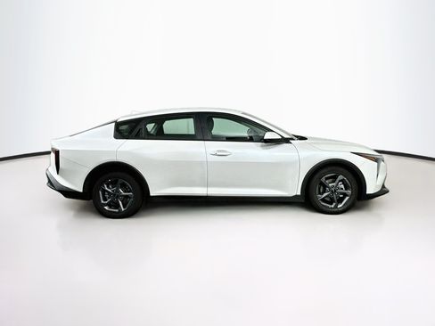 Used 2025 Kia K4 FWD image 10