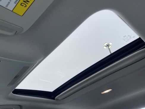 Used 2025 MAZDA MAZDA3 s image 26