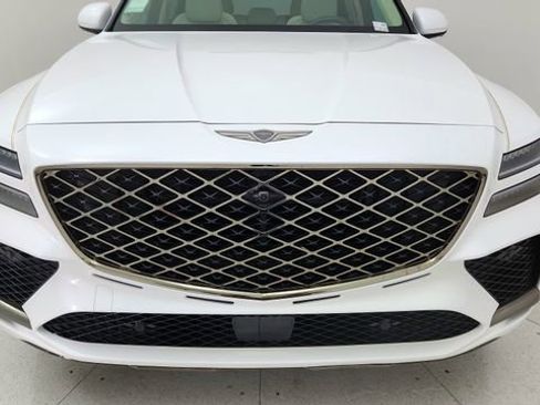 Used 2025 Genesis GV80 3.5T e-SC image 8
