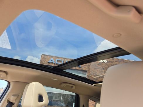 Used 2023 Acura MDX FWD image 3