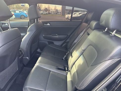 Used 2021 Kia Sportage S image 20