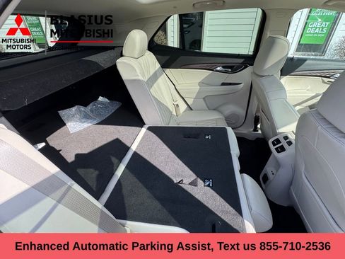 Used 2022 Buick Envision Avenir w/ Technology Package II image 41