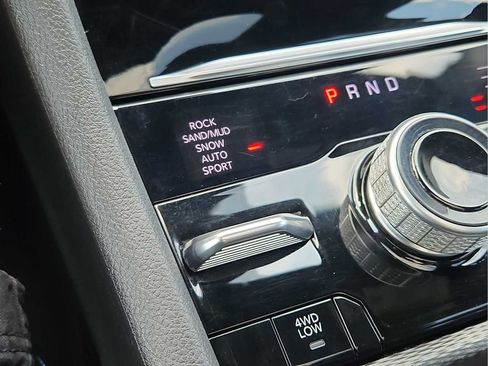 Used 2024 Jeep Grand Cherokee Trailhawk AWD/4WD image 19