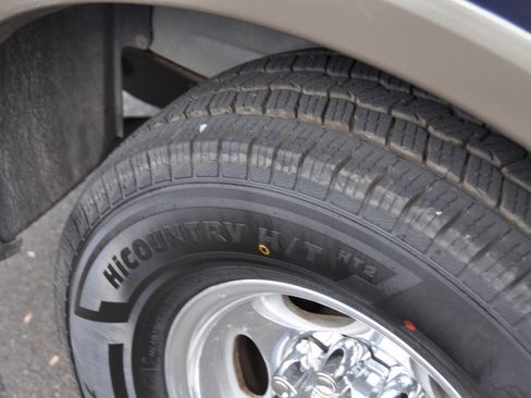 Used 2005 Ford Excursion Eddie Bauer RWD image 39
