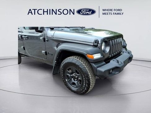 Used 2022 Jeep Wrangler Unlimited Sport AWD/4WD image 4